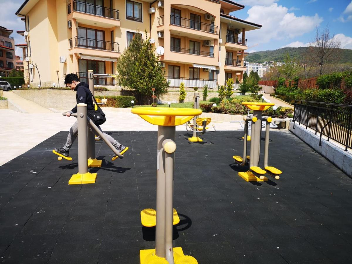 Menada Sky Dreams Sveti Vlas Exterior foto
